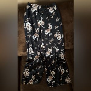 Rue 21 Black Floral Pants